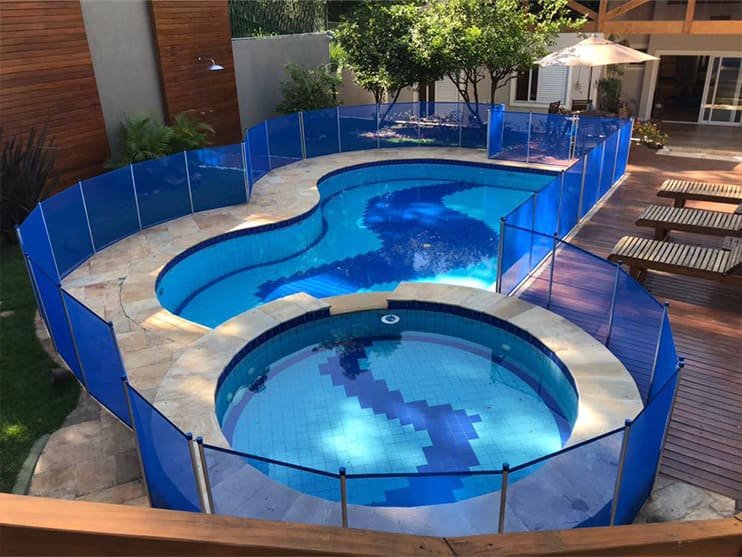 Cerca-removivel-para-piscina-1-min.jpg